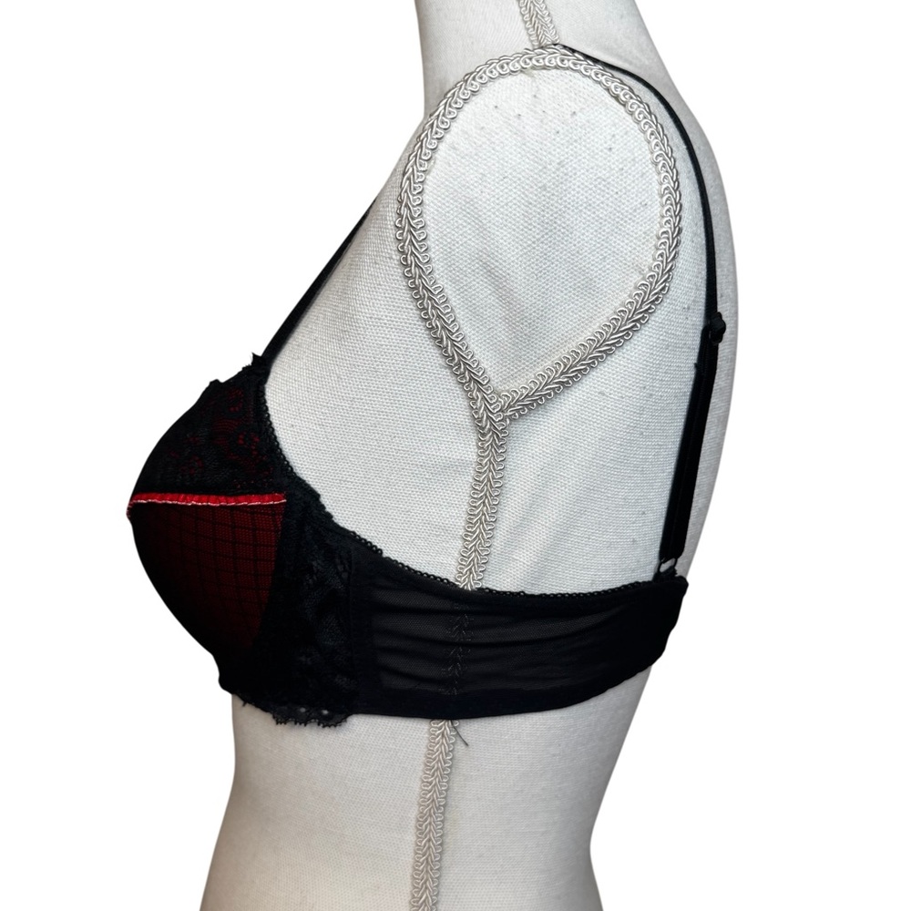 Elegant Lace Black and Red Push-Up Bra by sophie b. Size 36C - Picture 2 of 7